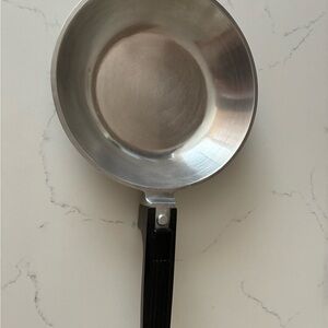 VINTAGE MAGNALITE FRYING PAN